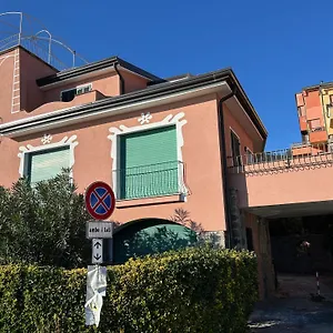  Apartment Wind Rose House - By The With Ac & Private Parking