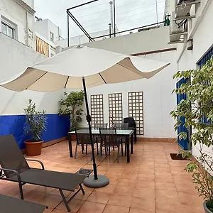 patio-sevillano-en-nervin-con-plaza-de-garaje-incluida.es-andalucia.com/